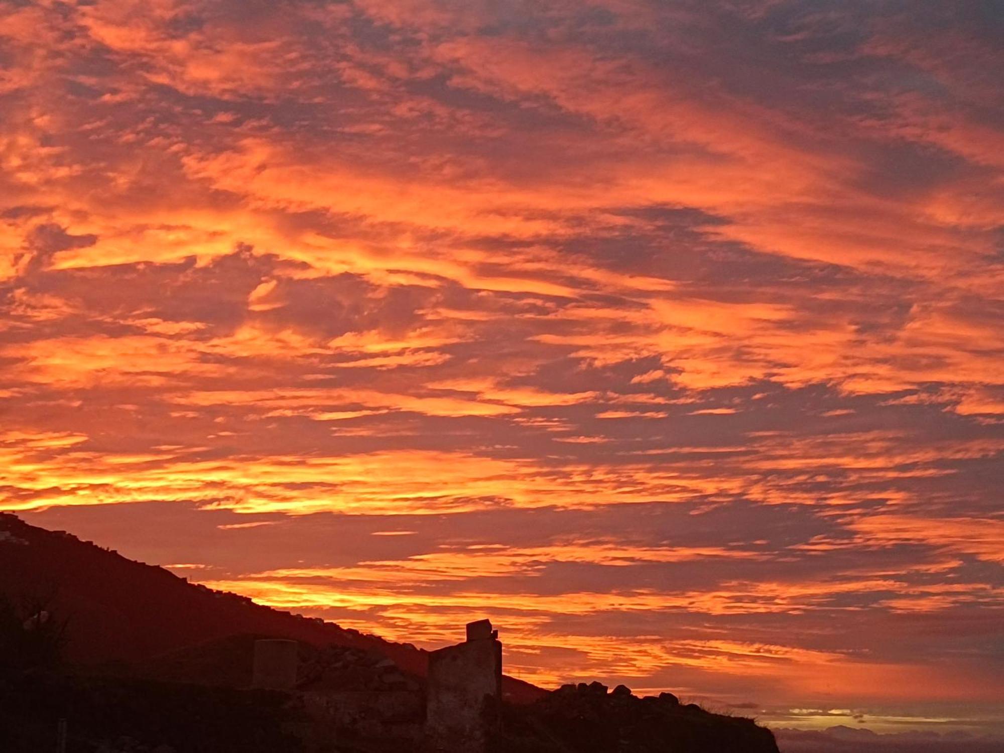 Apartamento Tajinaste Con Vistas Al Mar Y La Montana Y Wifi Gratis Los Realejos Dış mekan fotoğraf